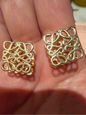 Gold Filigree Square Stud Earrings - Women's Jewelry